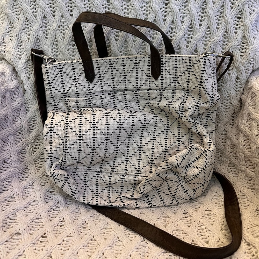 Thirty one Window Shopper Moroccan Tile Weave